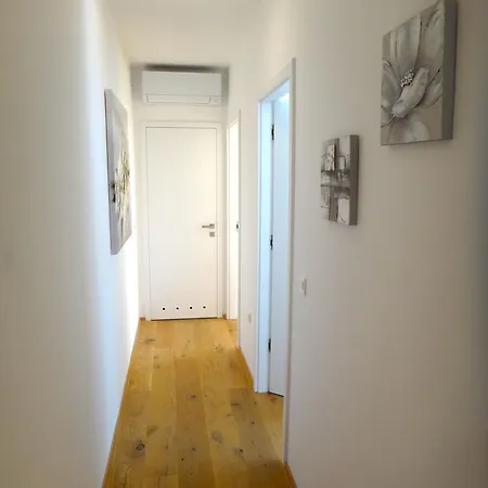 14 Luna Bovec